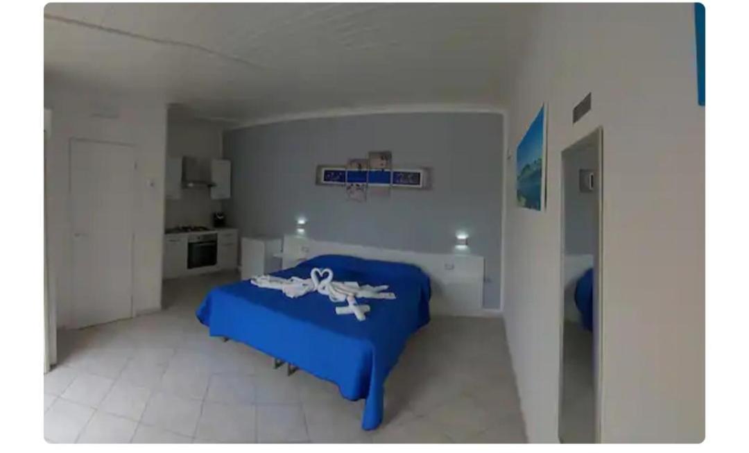 Briciola'S Rooms Порто-Чезарео Екстер'єр фото